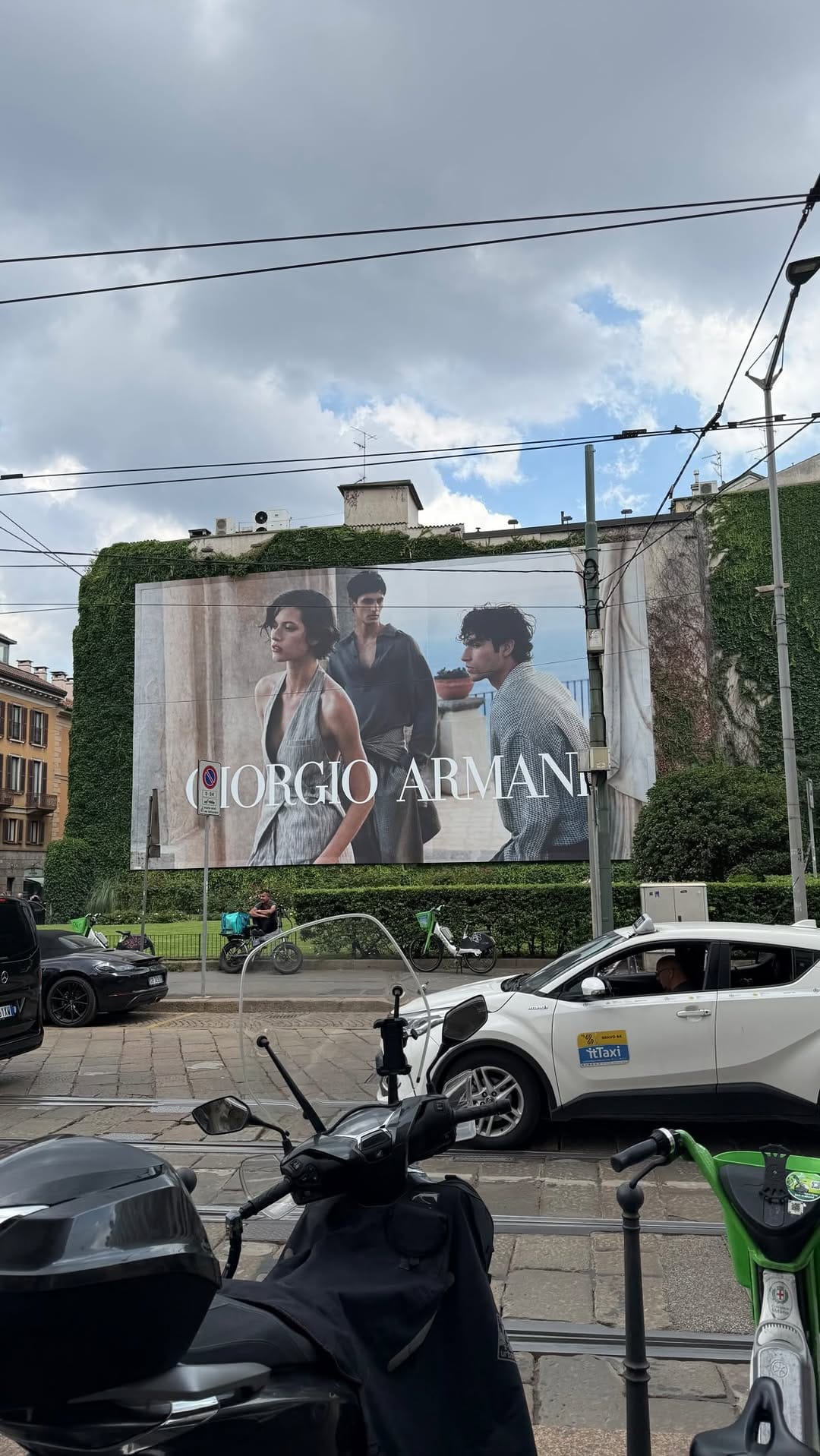 Post 4 by Samuel Krajča on Instagram (video)