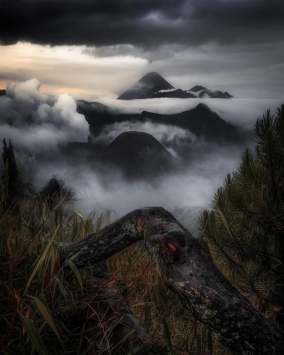 Post 10 by Bunyamin Wari on Instagram (image)