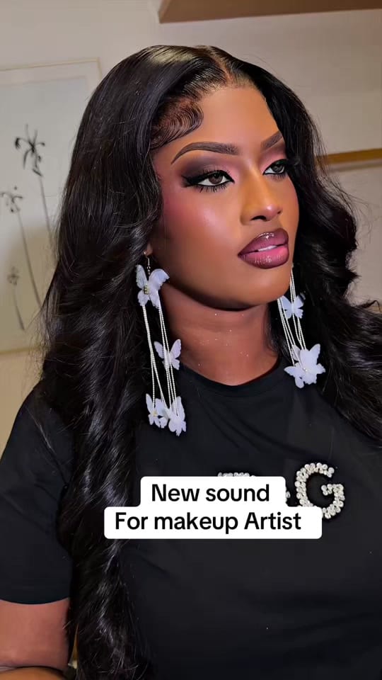Post 9 by AMYPOSHSTUDIO Dubai best Mua on TikTok (video)