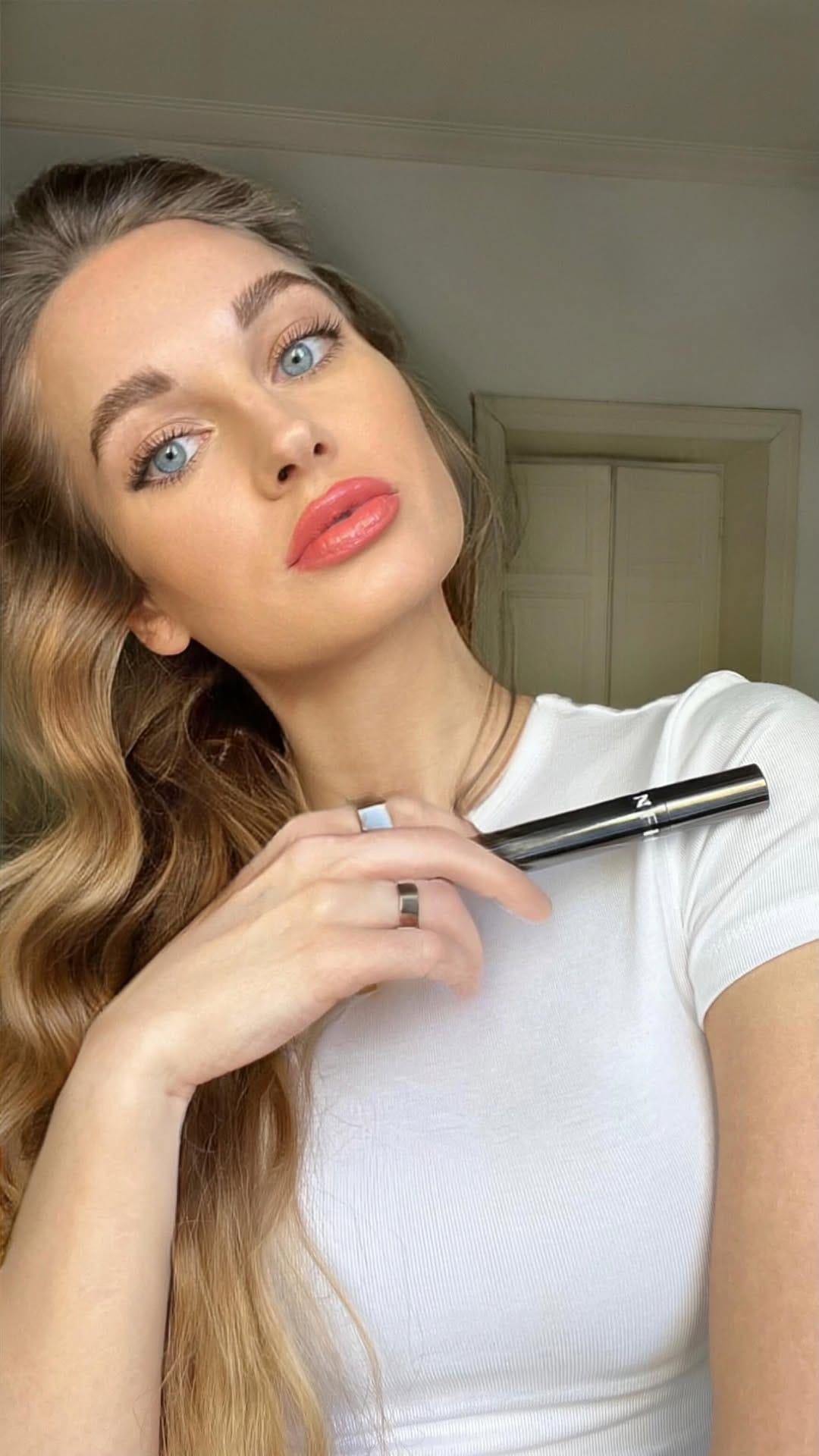 Post 8 by Ambra Valiulìs on Instagram (video)