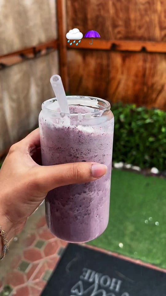 Post 1 by Emirati Bunny on TikTok (video)