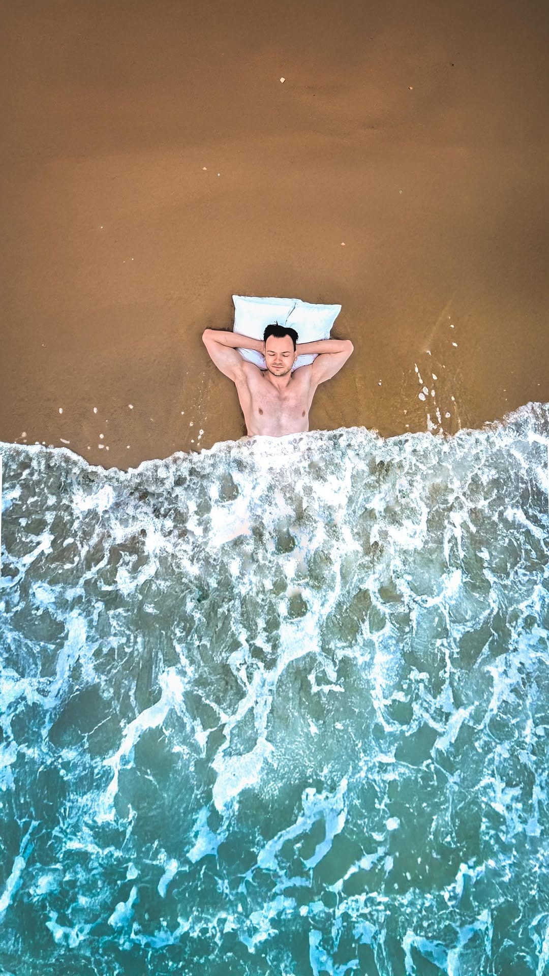 Post 10 by Manuel Bechter on Instagram (video)