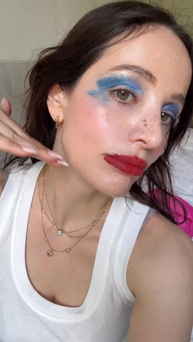 Post 3 by Sistiana Angelica Lombardi on Instagram (video)