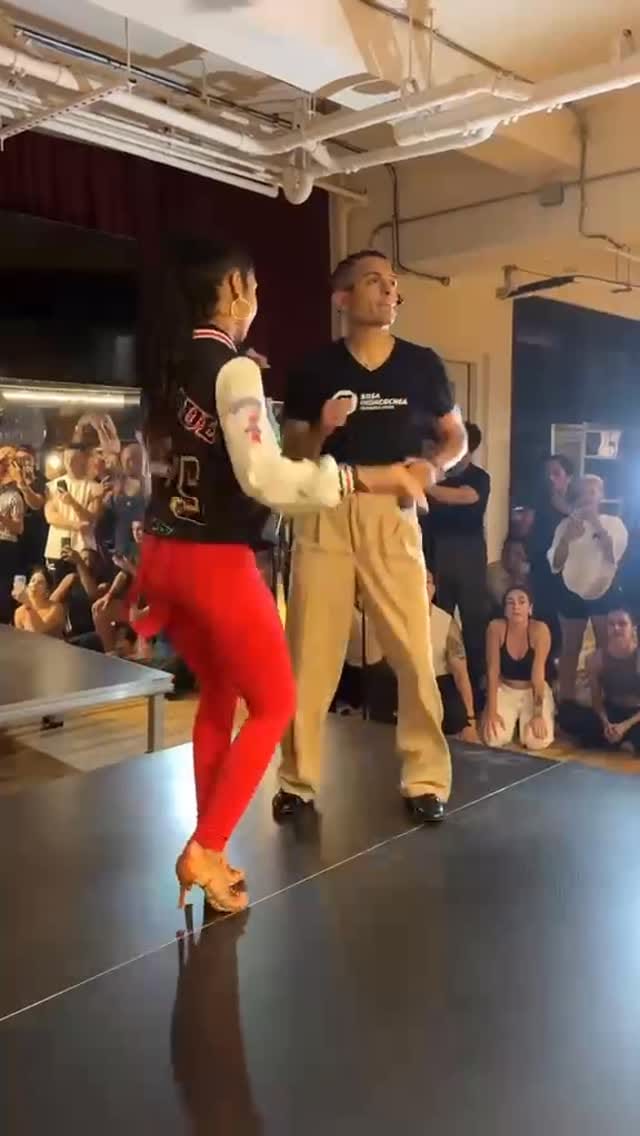 Post 5 by Just.Tania Cannarsa on Instagram (video)
