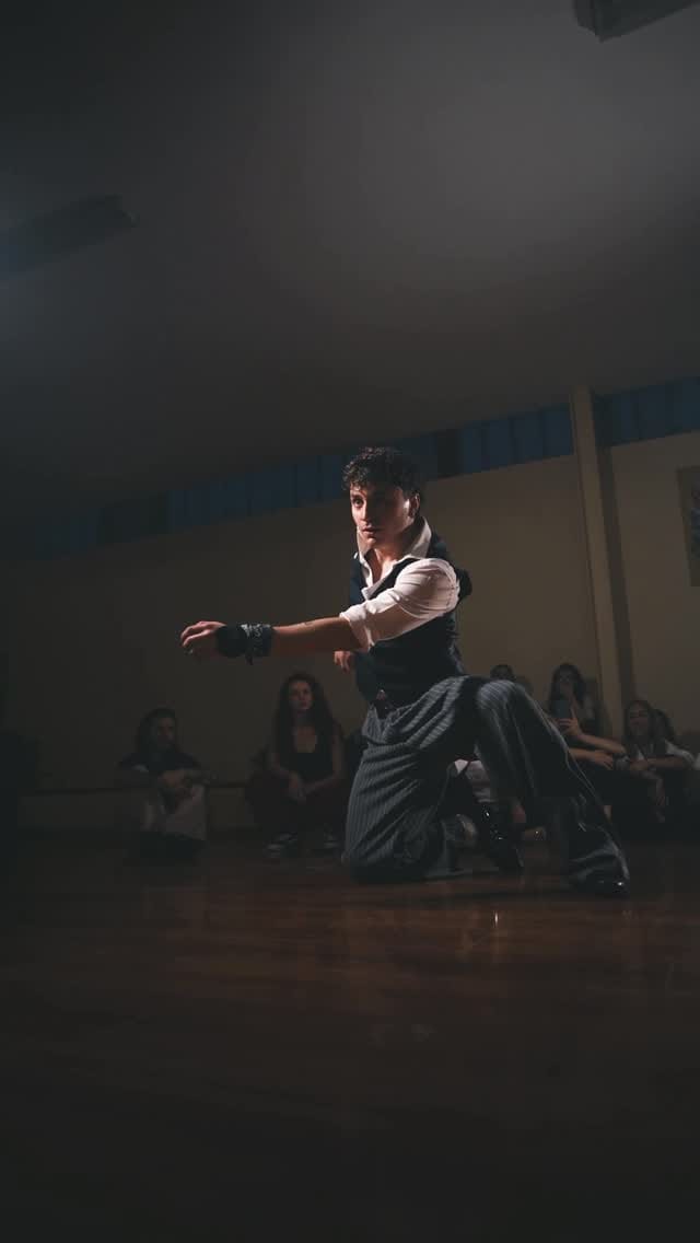 Post 8 by NICOLÓ 🪽 on Instagram (video)