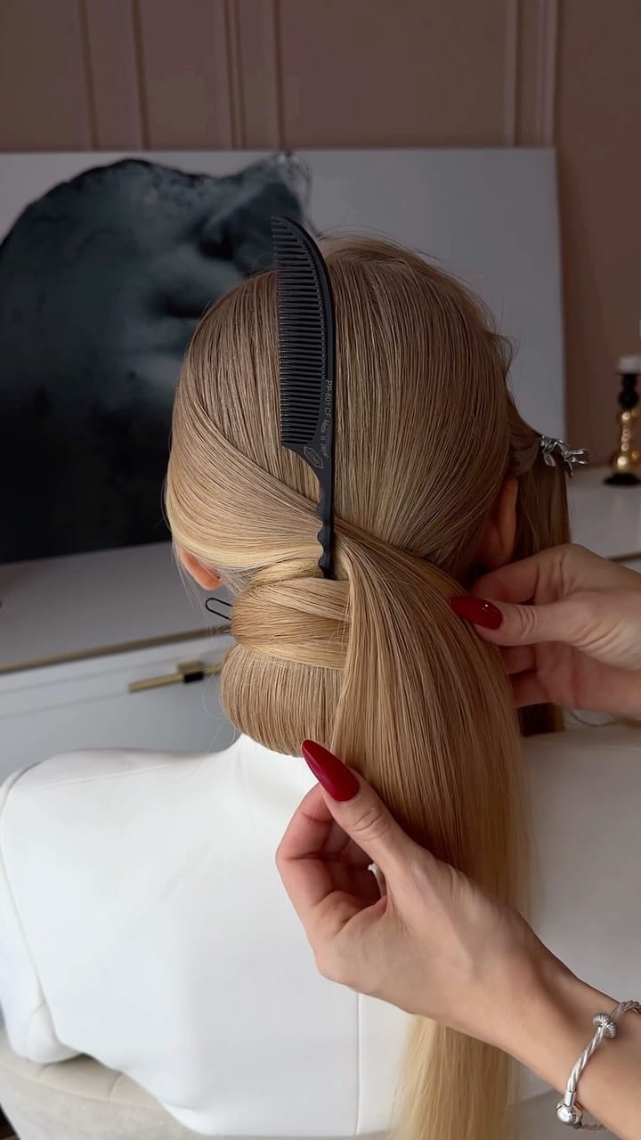 Post 2 by Uliana Ivanova on Instagram (video)