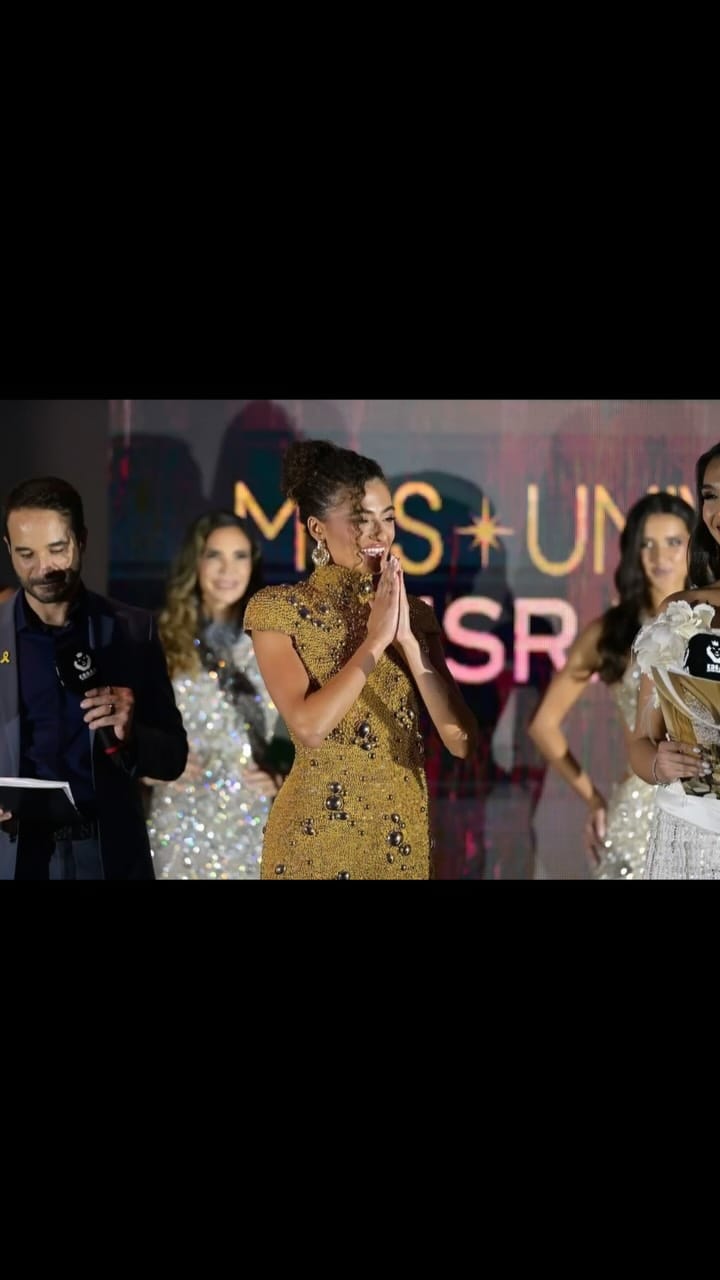 Post 2 by Dasha | LEAD AND BRIDAL MAKEUP ARTIST on Instagram (video)