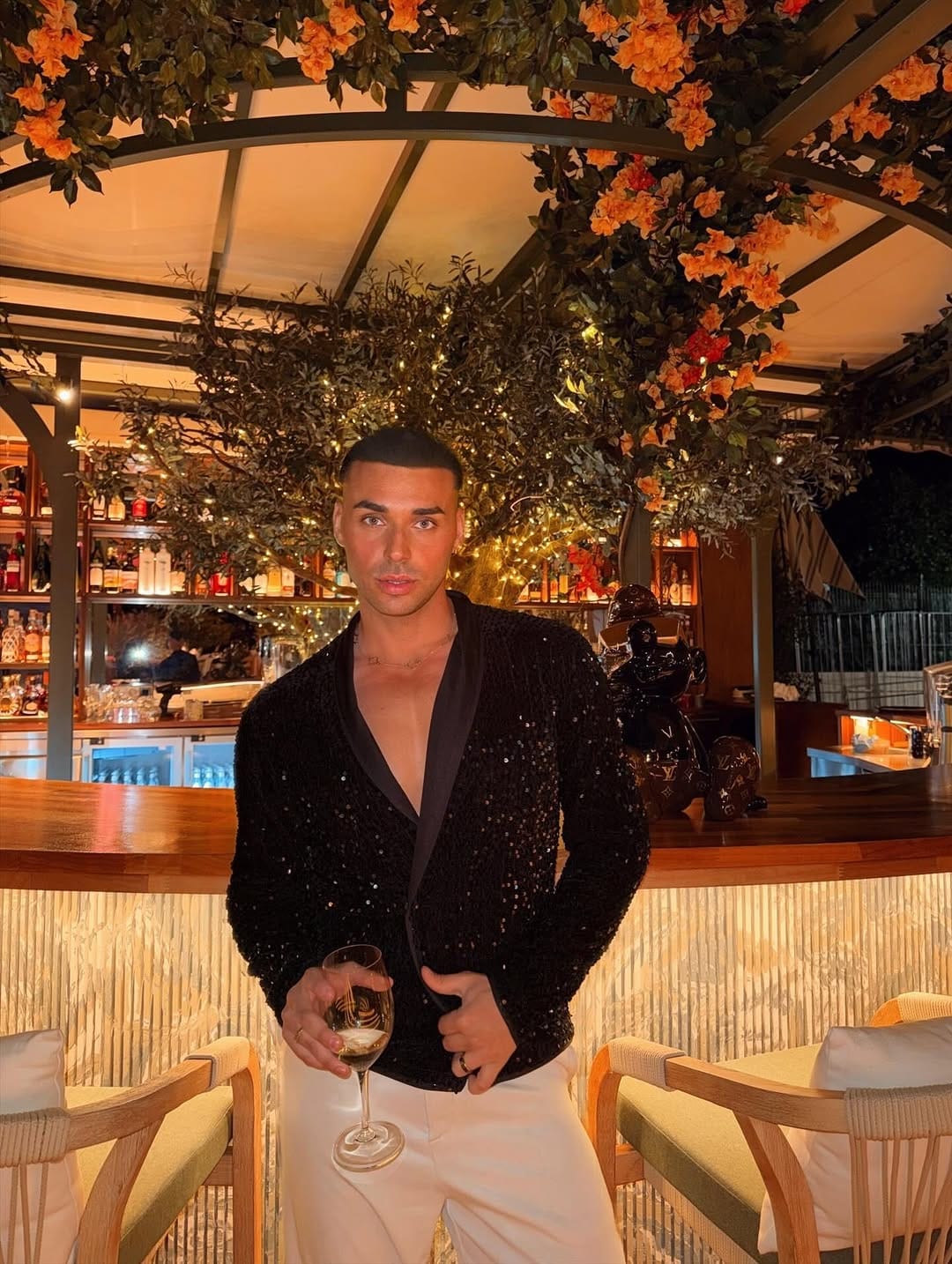Post 6 by @tommaso_papagna on Instagram (carousel)