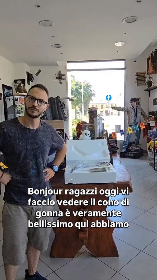 Post 2 by L'emporio delle meraviglie - Nerd Fantasy Shop on Instagram (video)