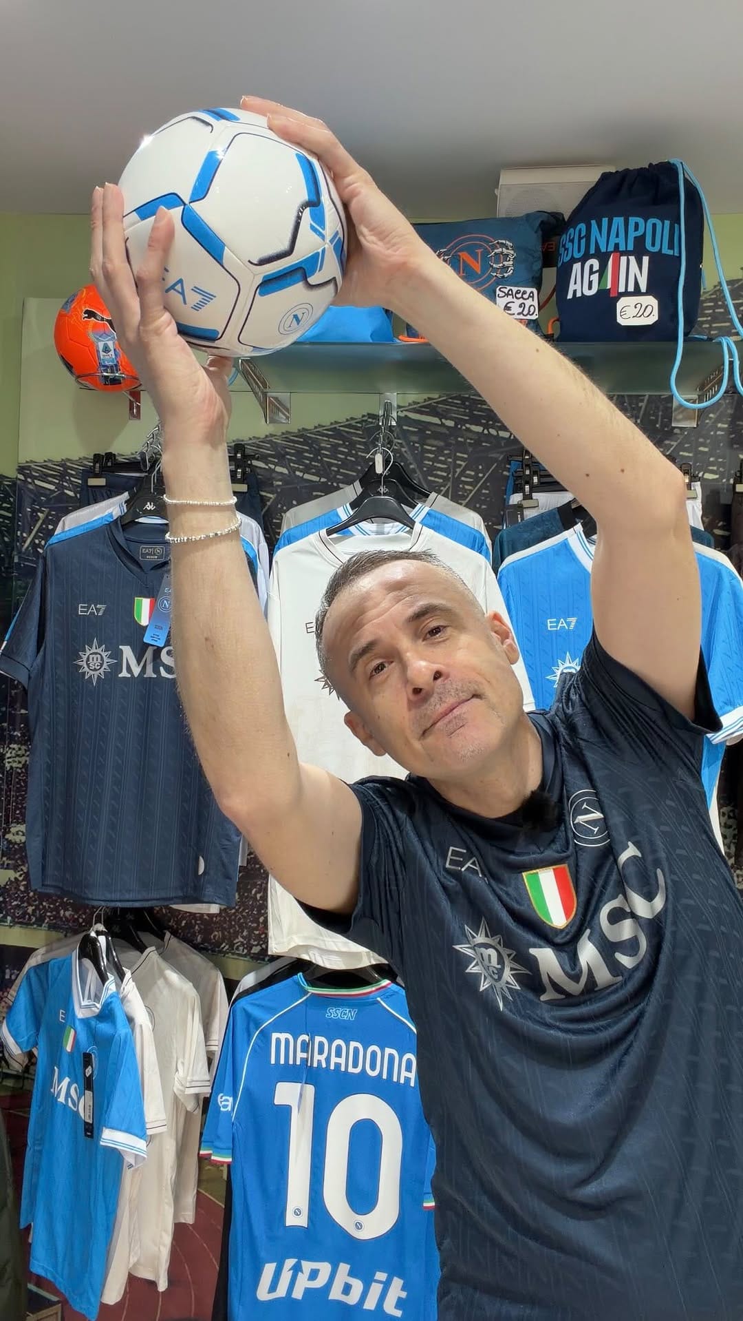 Post 2 by SSC Napoli Fanshop Ufficiale on Instagram (video)