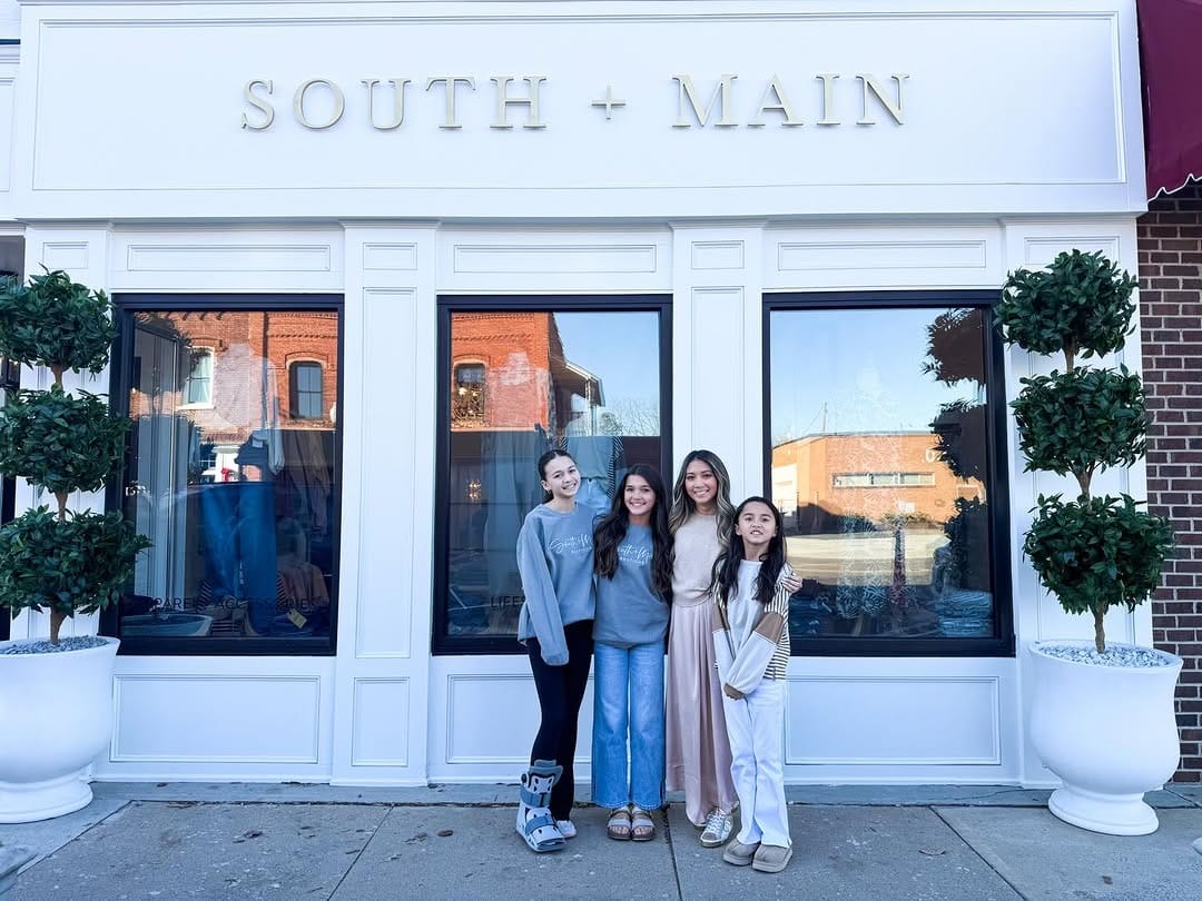 Post 8 by South + Main Boutique on Instagram (image)