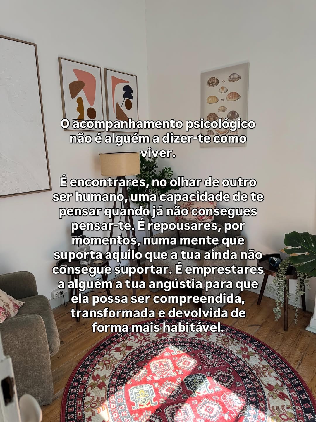 Post 5 by SOPHIE SEROMENHO on Instagram (image)