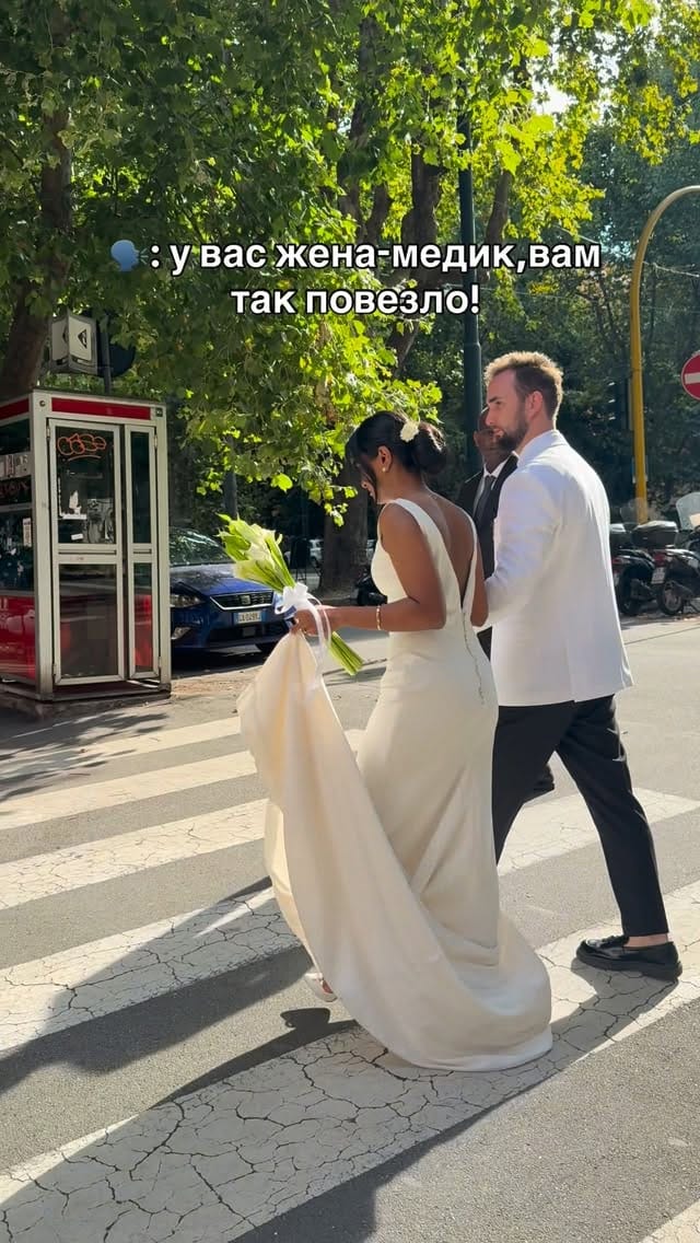 Post 3 by Мaneesha Morayas on Instagram (video)
