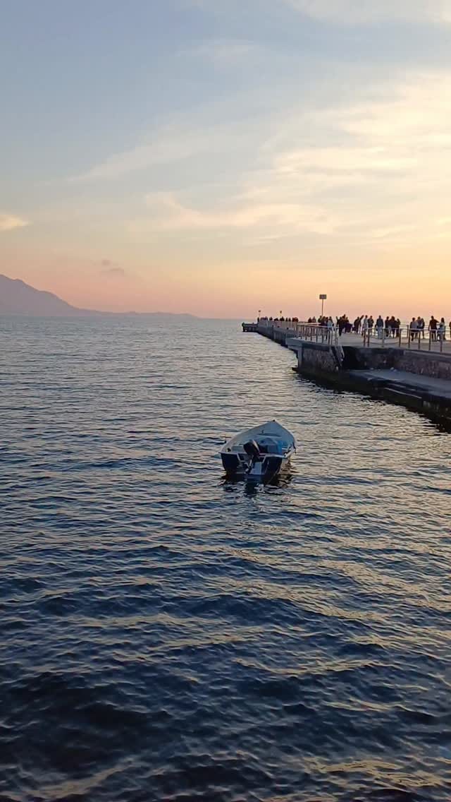 Post 5 by Francesco Esposito on Instagram (video)