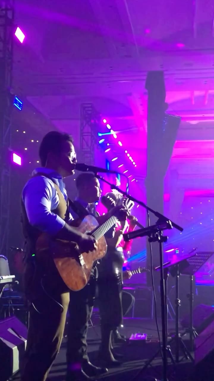 Post 3 by Jeffrey Sopacua on Instagram (video)
