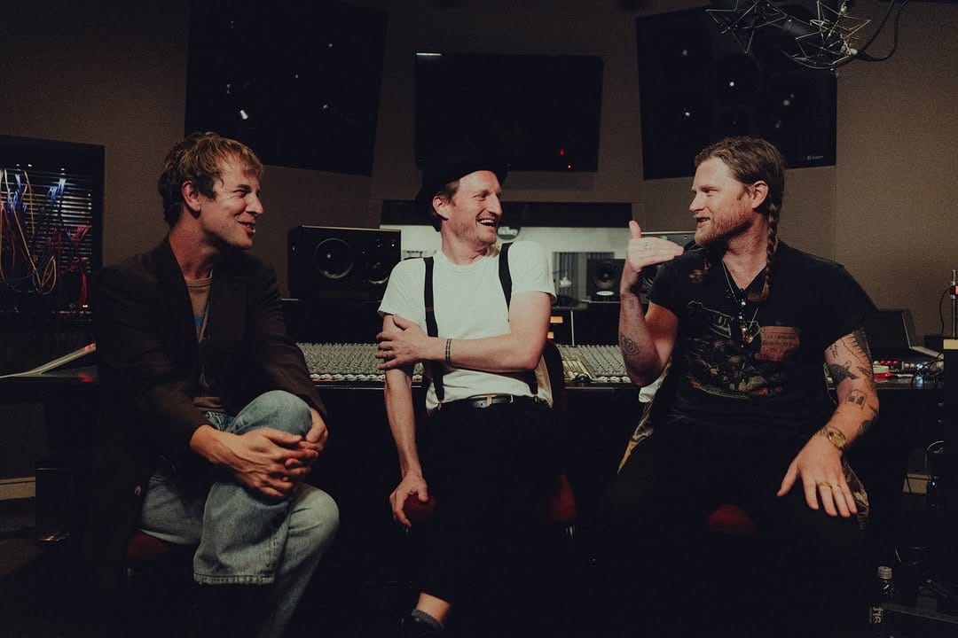 Post 5 by The Lumineers on Instagram (image)
