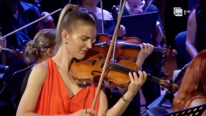 Post 4 by KSENIA MILAS VIOLINIST on Instagram (video)