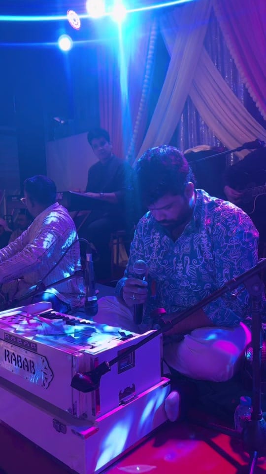 Post 7 by Robin Sandhu Music on TikTok (video)