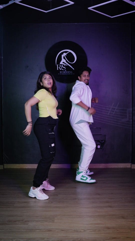 Post 4 by Vivek vrs (V swag) on TikTok (video)