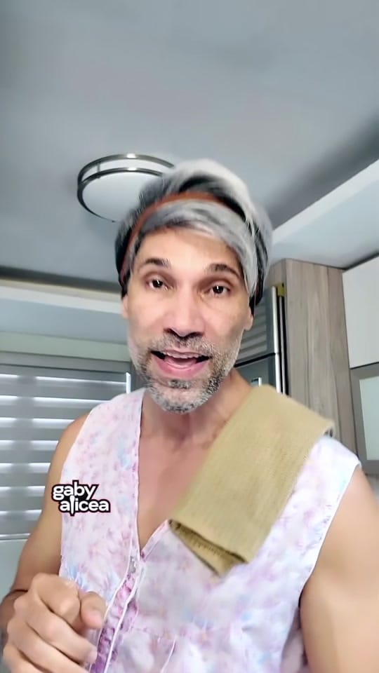 Post 4 by Gaby Alicea on TikTok (video)