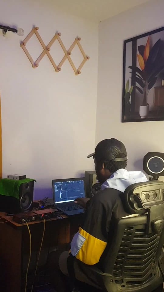 Post 1 by Zeno on TikTok (video)