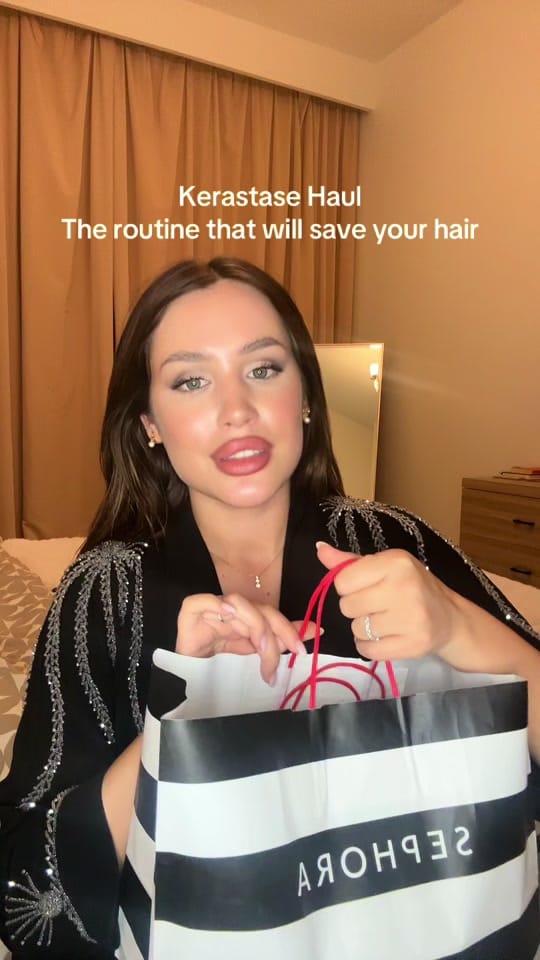 Post 6 by MARIA CUCEANU on TikTok (video)