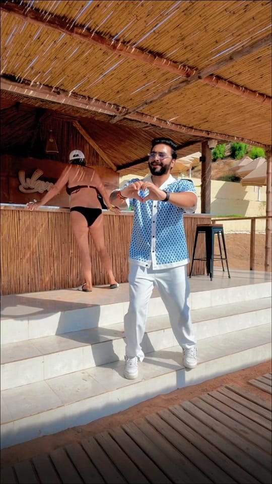 Post 6 by Ganesh Mujumaley 🇦🇪 on TikTok (video)