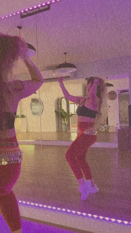 Post 5 by Jiji Bellydancer on TikTok (video)