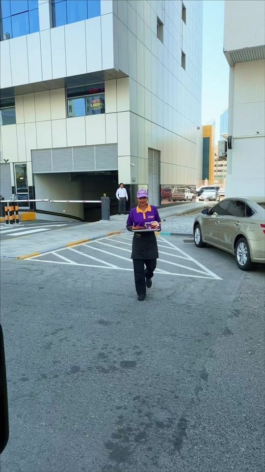 Post 4 by Hellouae on TikTok (video)