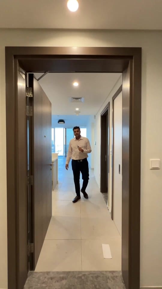 Post 3 by RK Mumbai Realtors on TikTok (video)