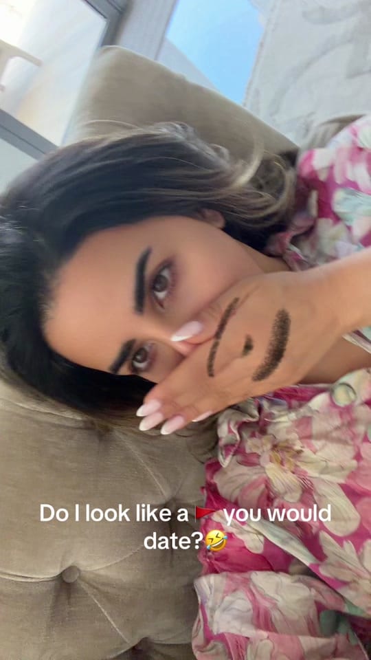 Post 9 by safa on TikTok (video)