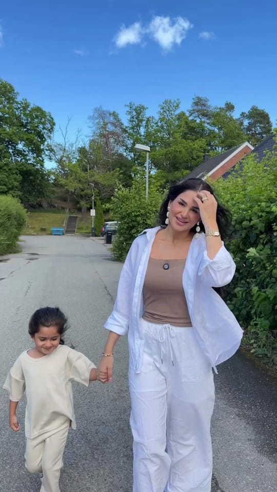 Post 1 by Amar&Rim on TikTok (video)