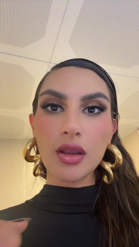Post 3 by Thedivadee on TikTok (video)