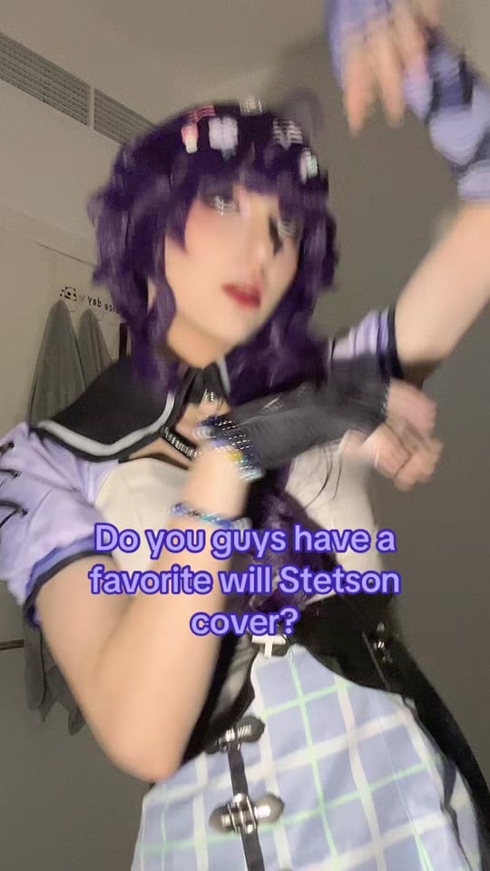 Post 7 by mossy_cosplays on TikTok (video)
