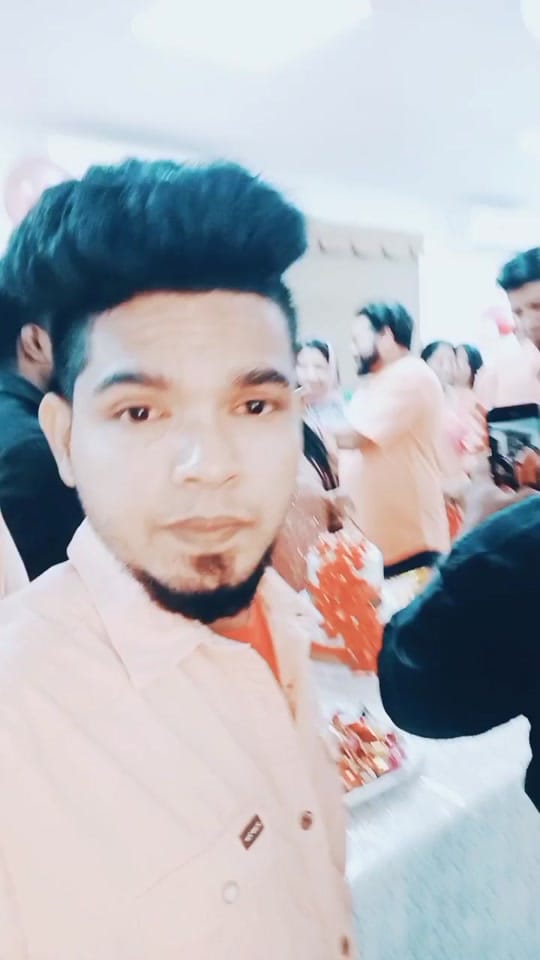 Post 8 by 💥Vineesh Dancer Kollam💥 on TikTok (video)