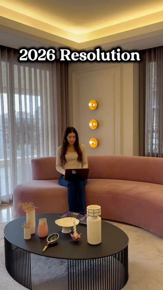 Post 3 by Sarah grey on TikTok (video)