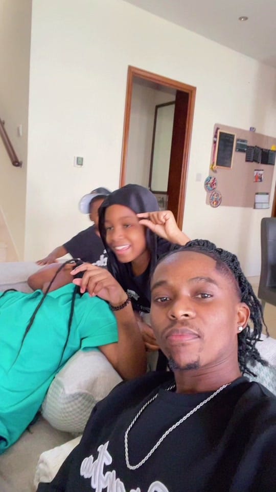 Post 2 by LoXxY on TikTok (video)