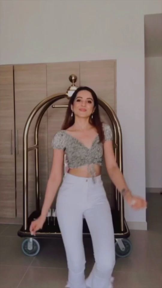 Post 2 by Silmi on TikTok (video)