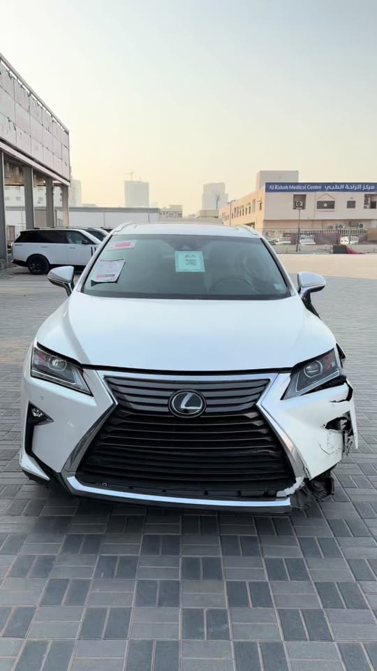 Post 6 by Auction Cars on TikTok (video)