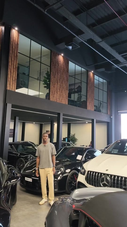Post 8 by KennyEliteMotors🚗🚘 on TikTok (video)