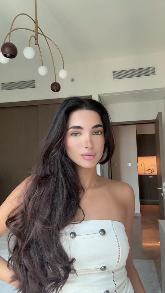 Post 5 by Izabellaa844 on TikTok (video)