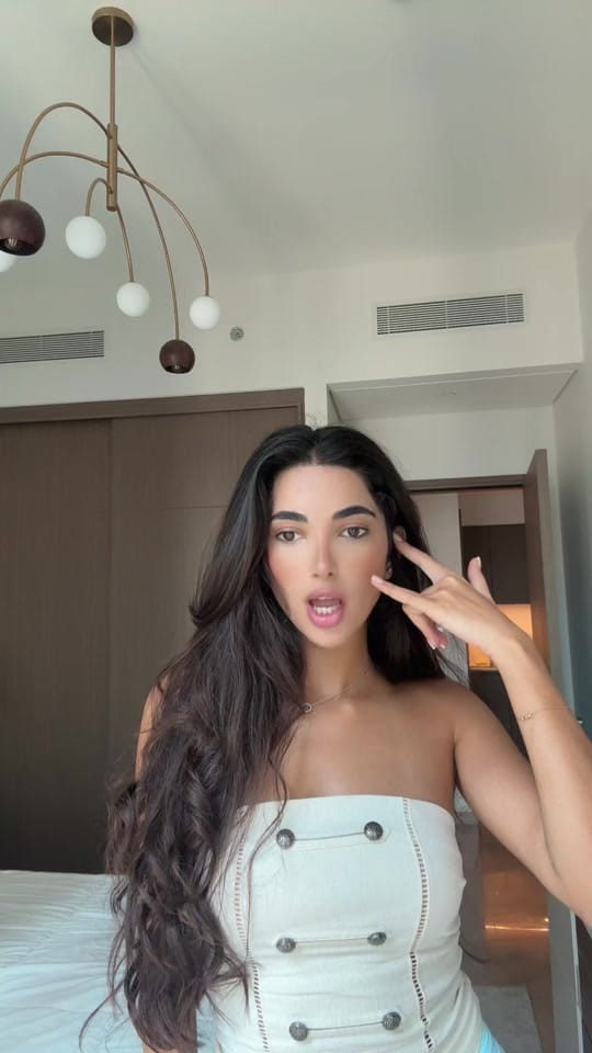 Post 6 by Izabellaa844 on TikTok (video)