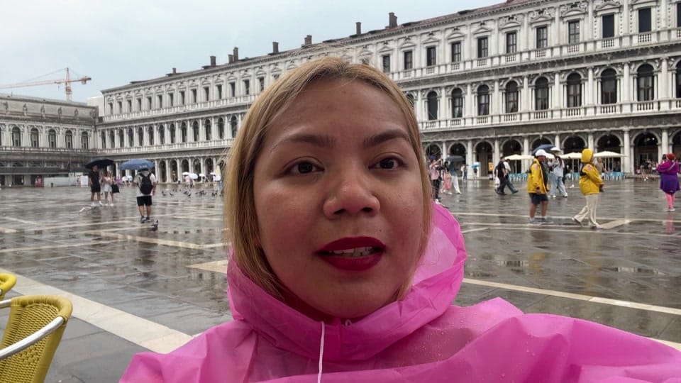 Post 2 by Francesca Barresi Vlog on TikTok (video)