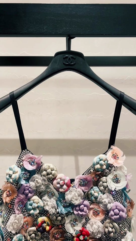 Post 6 by Sahar kaii on TikTok (video)