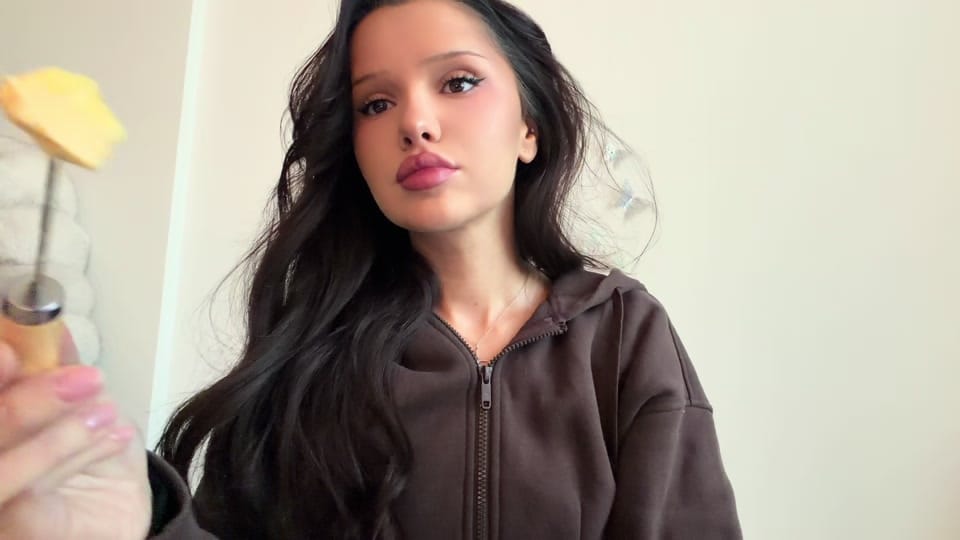 Post 2 by Nadina Ioana on TikTok (video)