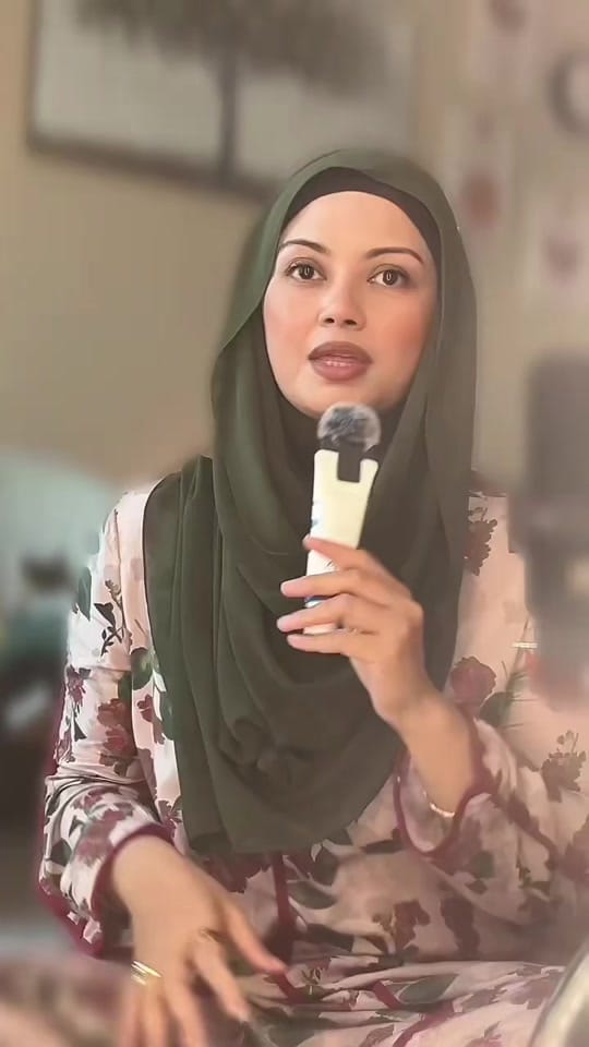 Post 3 by VeenaHussain on TikTok (video)