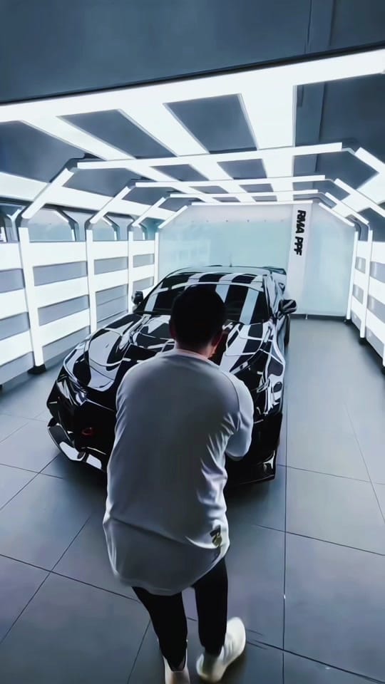 Post 2 by NeilVin Dxb Car Spotting on TikTok (video)