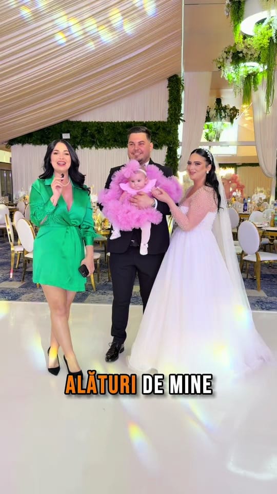 Post 6 by Deea M. Cataramă on TikTok (video)