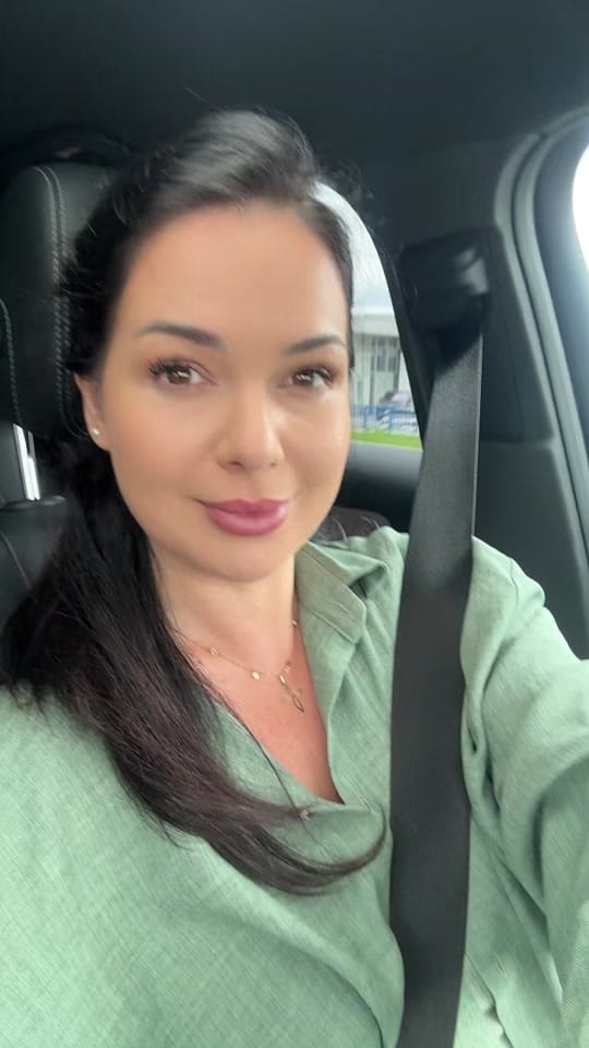 Post 7 by Deea M. Cataramă on TikTok (video)