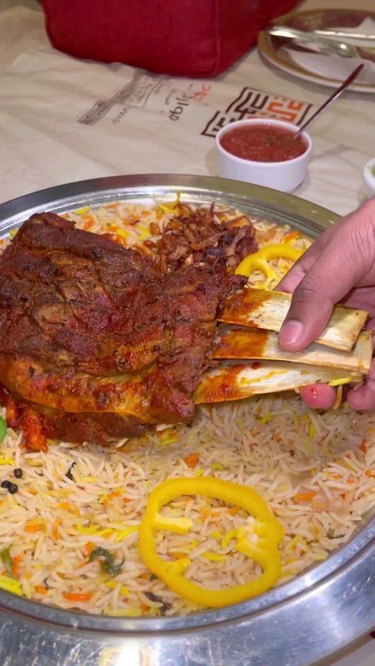 Post 10 by foodieshamsi on TikTok (video)